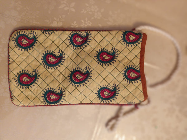 Mobile Pouch