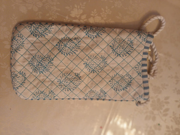 Mobile Pouch